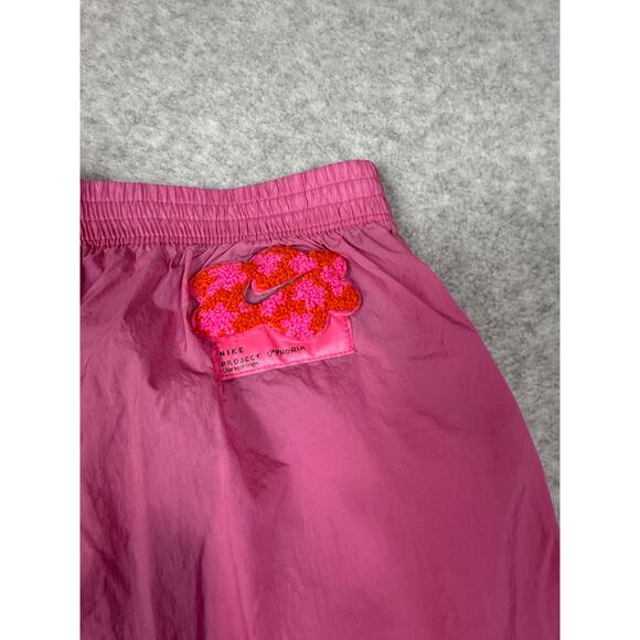 Nike Womens Size XS Euphoria Project Athleisure Pink Groovy Pull On Shorts - Picture 7 of 7